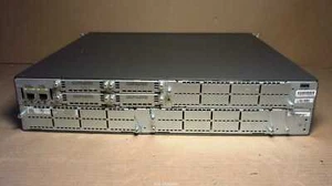 Routeur de services intégrés filaires Cisco 2851 V03 2 ports Gigabit avec oreilles RM - Photo 1/3