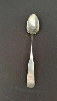 Cuchara de plata para servir monedas americanas del siglo XVIII mango de ataúd Foto 1 de 4