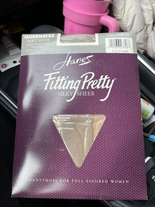 Hanes Fitting Pretty Queen Size Size 2X Fawn silky sheerPanty Hose Ultra Hosiery - Picture 1 of 3