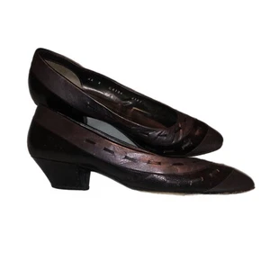 Bruno Magli Italy Black Grey Two Tone Leather Womens Cuban Heel Shoes Pumps 8 AA - Picture 1 of 7