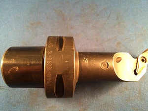 Unità di tornitura Sandvik Coromant CoroTurn 107 C5-SVQBR-18090-16 usata - Foto 1 di 5