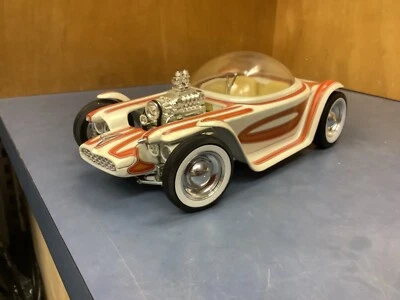 Beatnik bandit hot wheels Ed Roth design 1/18  loose - Image 1 of 4