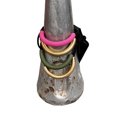 Juego de brazaletes nOir Jewelry NYC negros elásticos de metal dorado rosa verde nuevo con etiquetas Foto 1 de 4