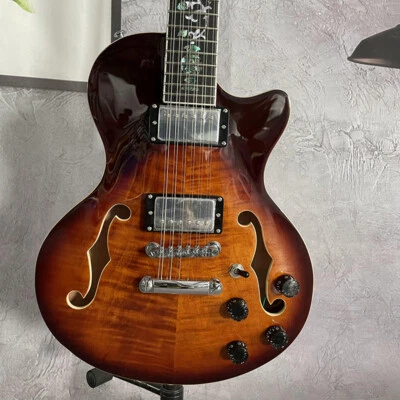 Guitarra Eléctrica LP Cuerpo Semi Hueco 12 Cuerdas Flameado Marrón Chapa de Arce Superior  Foto 1 de 4