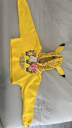 A BATHING APE (BAPE) Pokemon X Bape FELPA CON CAPPUCCIO PULLOVER RITAGLIATO L POKEMO DONNA 2G73 214 904 Giallo F