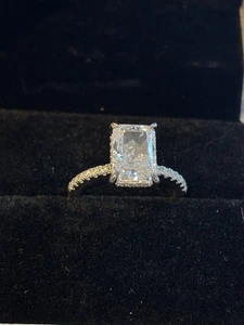 Anello di fidanzamento RURULUYA taglio radiante 4,5 ct misura 7 925 SS placcato oro bianco 18 carati - Foto 1 di 3