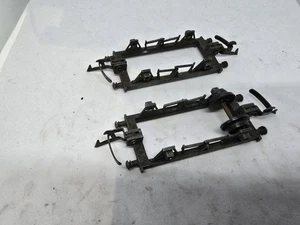 TRIANG OO SCALE 2 X DIECAST WAGON CHASSIS NO WHEELS - Picture 1 of 2