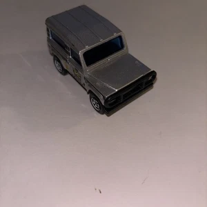 MATCHBOX MBX POWER GRAB 2017 48/125 LAND ROVER 90 SILVER - Picture 1 of 5