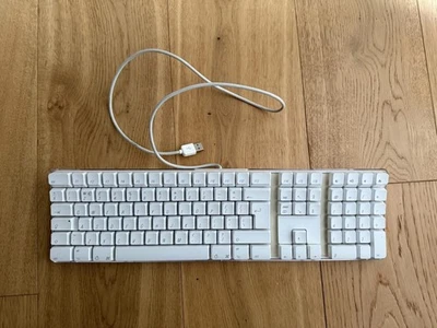 Apple A1048 USB Tastatur UK Layout - Bild 1 von 2