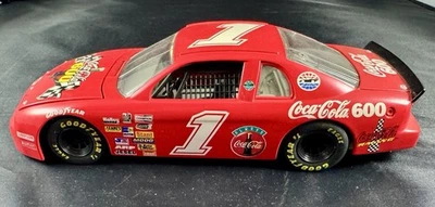 Coche diecast Monte Carlo Revell Racing 1997 1:24 Coca-Cola 600 Nascar #1 Foto 1 de 4