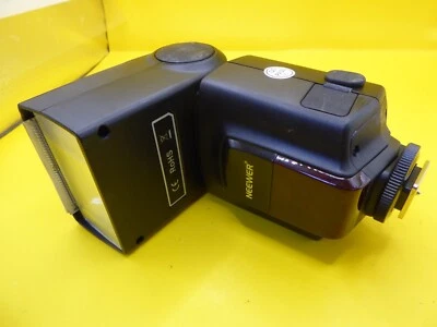 Neewer TT520 Speedlite Shoe Mount Flash refs/pm30  universal mount single pin - Image 1 of 4