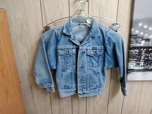 Vintage Wrangler Boys Denim Western Trucker Jacket Blue Size S USA Gritty Worn - Picture 1 of 17