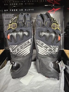 Alpinestars GP Tech V2 Gloves 3XL Black White - Motorbike/Motorcycle New Gloves - Picture 1 of 6