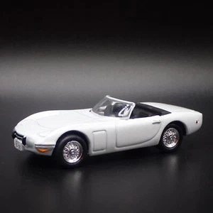 1967-1970 TOYOTA 2000GT ROADSTER JAMES BOND 007 1:64 SCALE DIECAST MODEL CAR - Picture 1 of 7