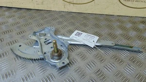 Regulador de ventana manual trasero fuera de juego conductor derecho Nissan Almera MK2 2000-2002D - Imagen 1 de 4