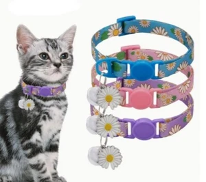 Katzenhalsband mit Gänseblümchen und Anhänger mit Glocke - so süß! - rosa blau oder lila NEU - Bild 1 von 5