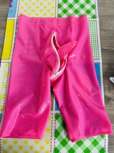 Rosa Latex Gummi Shorts hohe Taille Codpiece versteckte Penishülle maßgeschneidert - Bild 1 von 6