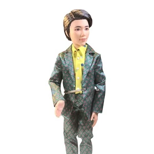 MUÑECA BTS RM IDOL ~ K-Pop ~ Namjoon 11” ALTA Fuera de Caja (BB-1) - Imagen 1 de 5