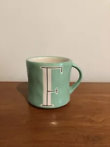 Tazza caffè ceramica dipinta a mano verde menta monogramma iniziale Anthropologie F nuova senza etichette - Foto 1 di 4