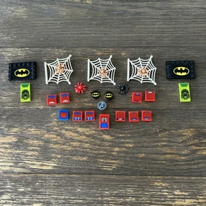 PIEZAS LEGO: Piezas de calcomanías para Spider-Man, juegos de Batman + telarañas blancas con 5 arañas - Imagen 1 de 4