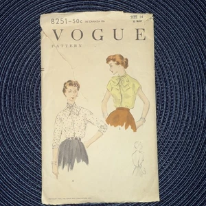 Blusa vintage años 50 Vogue patrón de costura 8251 para mujer talla 14 UC - Imagen 1 de 3