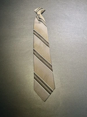 Corbata vintage de poliéster a rayas blancas marrones para hombre KETCH usada  Foto 1 de 4