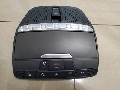 Luz de lectura Mercedes Benz C300 GLC300 2019-2022 A0009004217 9051 OEM. Foto 1 de 4