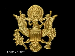 American Eagle / Medium Ornate Vintage Brass Stamping / 1 Piece - Picture 1 of 3