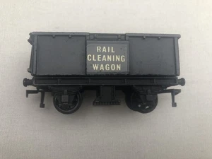 Hornby Dublo 4654 2-Rail OO Gauge Rail Track Cleaning Wagon Black VG+ Condition - Picture 1 of 11