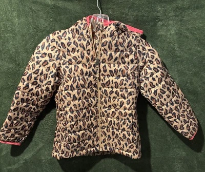 Casaco de inverno feminino Amazon Essentials estampa chita tamanho 6/7 - Imagem 1 de 4