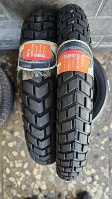 Coppia 90/90-21 54S e 130/80-17 65S CEAT GRIPP TASSELLATE + CAMERE D'ARIA - Immagine 1 di 3