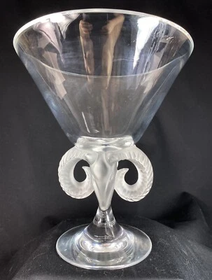 SUPERBE VASE CRISTAL LALIQUE MODELE ARIES SIGNE - Photo 1/4