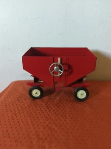 Vintage ERTL Red Grain Hopper Trailer Farm 1/16th Scale - Picture 1 of 10