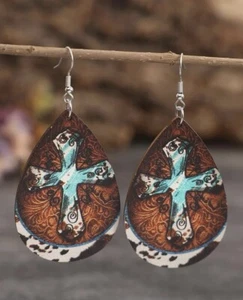 Pendientes de madera con patrón de cruz de país nuevos - Imagen 1 de 4