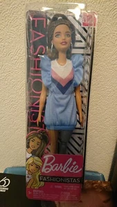 Barbie Fashionista 121 Brünette Neysa Beinprothese - Bild 1 von 2