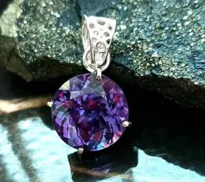 Colgante de Alejandrita Natural A+ Corte Redondo LG Piedras Preciosas 925 Plata Sólida 25.25 Ct+ Foto 1 de 4