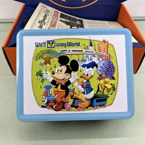D23 Oro Miembro Regalo 2021-50 Años Más Mágicos del Walt Disney World Resort - Imagen 1 de 15