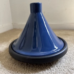 Le Creuset Tagine Hierro Fundido Cerámica Marsella Azul 2.5 Qt Tagine - Nuevo sin Caja - Imagen 1 de 7