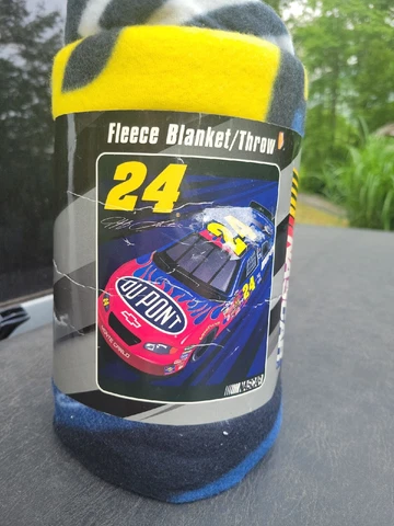 2004 Nascar Jeff Gordon 50 X 60 Polyester Throw/Lap Blanket Cover