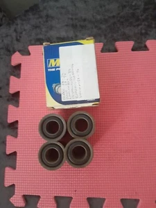 MOOG DODGE KIT BOCCOLA BRACCIO DI CONTROLLO INFERIORE - Foto 1 di 4