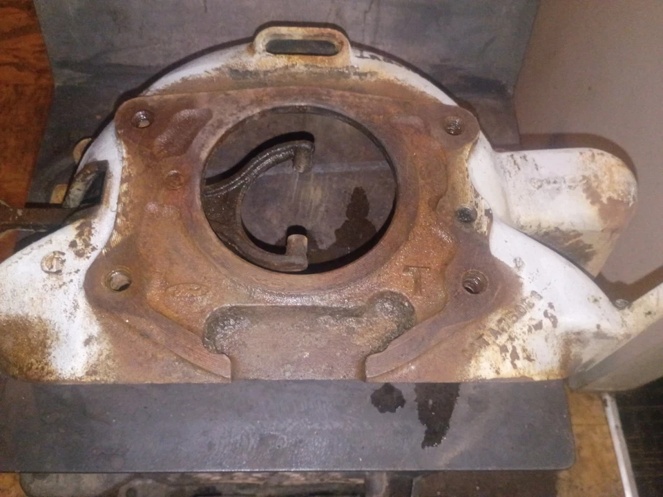 Bell Housing "C4TA7505G" FITS 1973 FORD 2 TON TRUCK 1111490 - Image 1 of 4