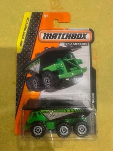 Camión de volteo Matchbox MBX 2012 construcción 3 ejes #19 - Imagen 1 de 1