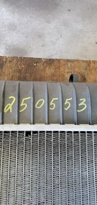 Radiator Fits 01-02 05-13 SIERRA 1500 PICKUP 1153565 Foto 1 de 4