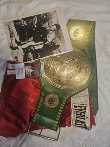 Jake LaMotta Autographed Lot – Signed Shorts + Photo + WBC Belt JSA & Beckett - Picture 1 of 11