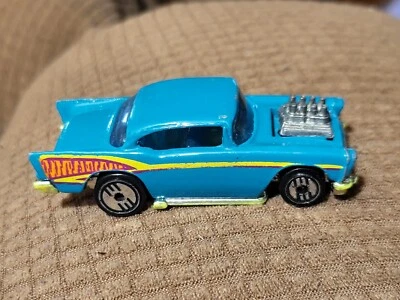 Chevy C122A 57 turquesa Hot Wheels 1976 Foto 1 de 4