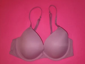Pink By Victoria's Secret Wear Everywhere Lightly-Lined T-Shirt  Bra Size 34B - Picture 1 of 14