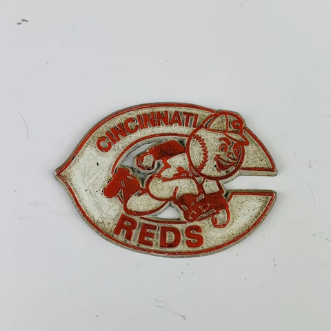 Vintage MLB Cincinnati Reds  standing board baseball Rubber  fridge  magnet Cover