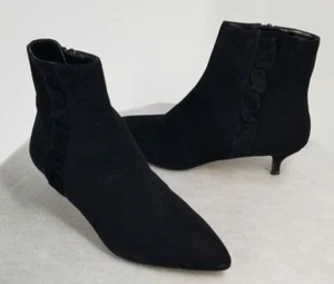 Sesto Meucci Size 8 (7) Ruffle Trim Suede Kitten Heel Booties Black Zip Closure - Picture 1 of 6