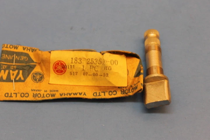 NOS YAMAHA AS2 HT1 RD125 YL2 TA125 REAR BRAKE CAMSHAFT PART# 183-25351-00-00 - Image 1 of 1
