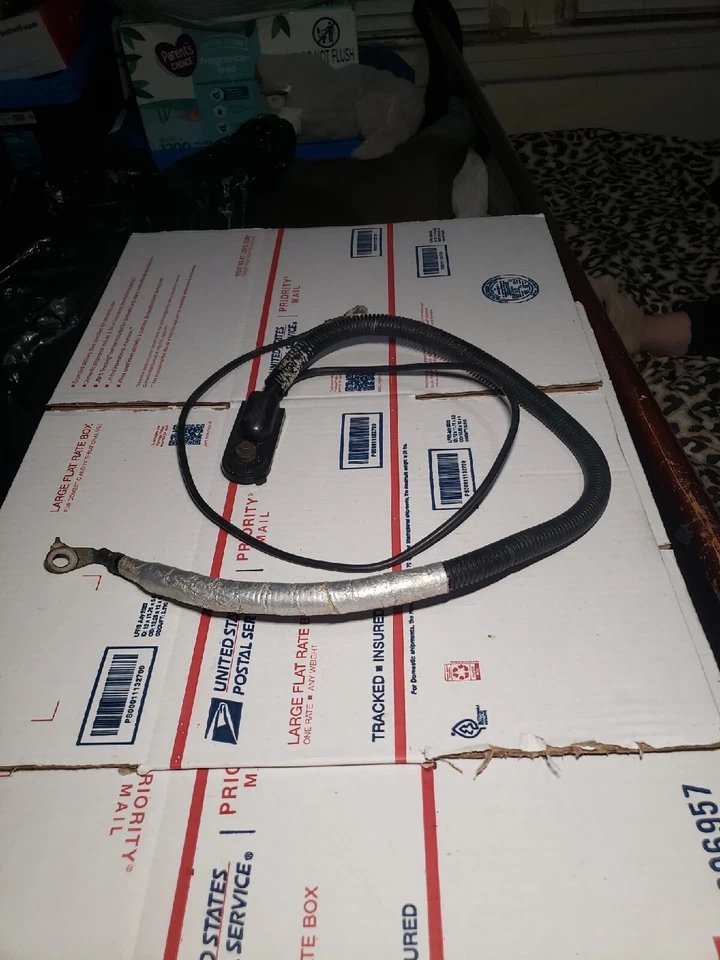 HUMMER H2 2003-2007 AWD 6,0 L BATERÍA TIERRA NEGATIVA MENOS POSTE CABLE OEM Foto 1 de 1